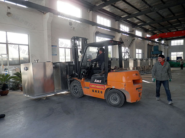 甲型住宅樓自動除渣隔油器采購