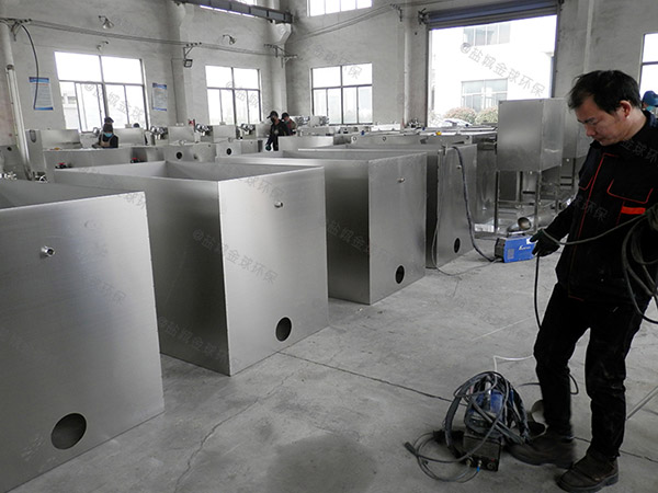地下室自動化餐廚油水分離機做法